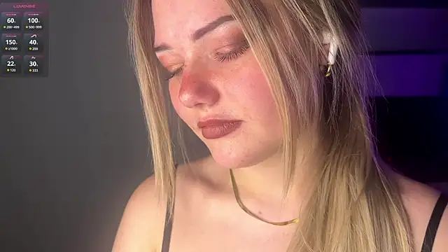 Snapshot of Velmiora chatting on 05-27-26, 04:26 Velmiora online show from 05-27-26, 04:26