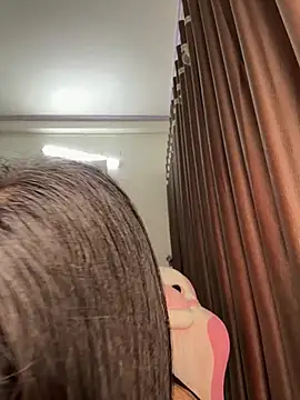 Snapshot of wang1472581 chatting on 02-12-26, 08:20 wang1472581 online show from 02-12-26, 08:20