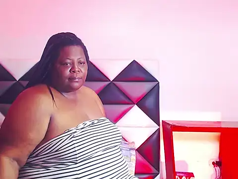 Snapshot of BigMamma_ chatting on 02-22-26, 05:55 BigMamma online show from 02-22-26, 05:55