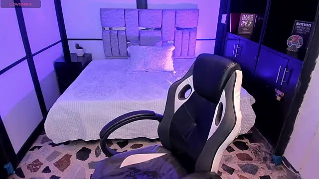 Snapshot of GemmaBrown chatting on 02-17-26, 01:07 GemmaBrown online show from 02-17-26, 01:07