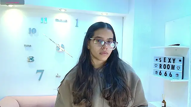 Luna Millers online show from 02-12-26, 03:34