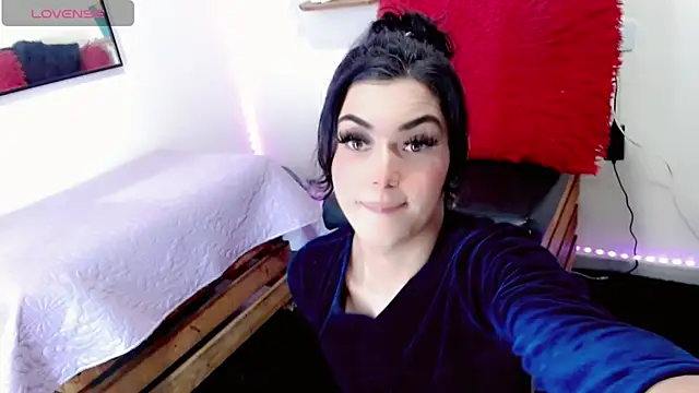 Snapshot of NathalialLooes chatting on 02-02-26, 11:03 NathalialLooes online show from 02-02-26, 11:03