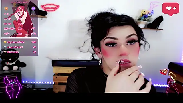 NathalialLooes online show from 03-21-26, 08:19