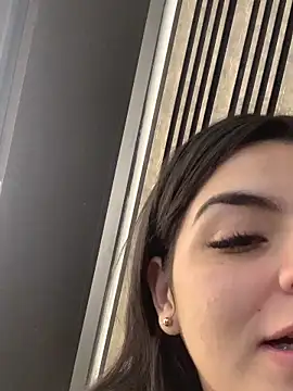 KarelyMitchel online show from 04-12-26, 12:32