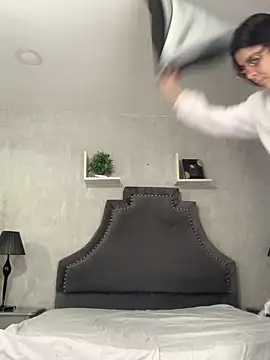 KarelyMitchel online show from 04-13-26, 12:54