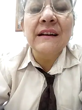 Snapshot of JULIETA_21- chatting on 02-23-26, 12:02 JULIETA 21- online show from 02-23-26, 12:02