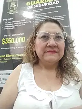 Snapshot of JULIETA_21- chatting on 07-07-26, 02:32 JULIETA 21- online show from 07-07-26, 02:32