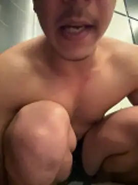 Snapshot of tonyxx000 chatting on 03-02-26, 07:10 tonyxx000 online show from 03-02-26, 07:10