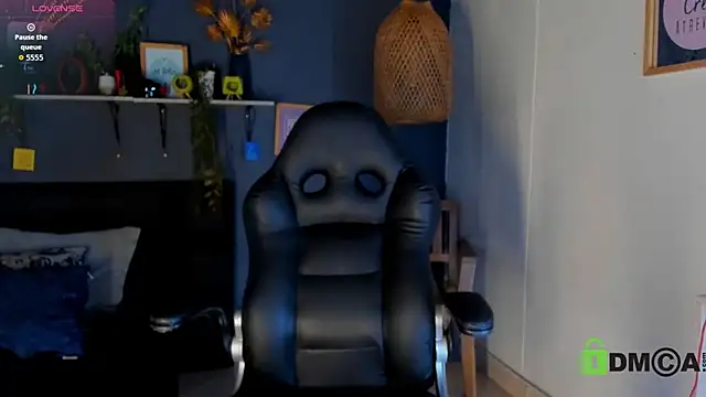 eliza pink24 online show from 03-07-26, 06:38