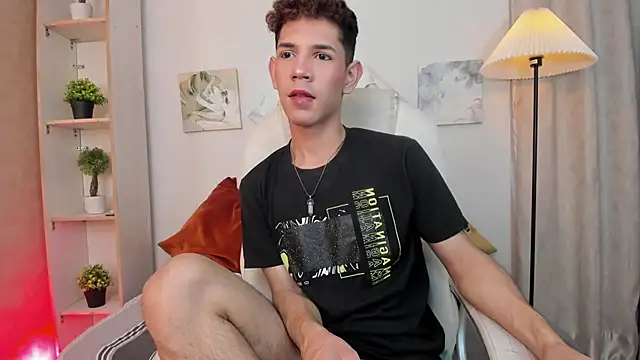 Snapshot of arlequiin_ chatting on 02-07-26, 08:45 arlequiin online show from 02-07-26, 08:45