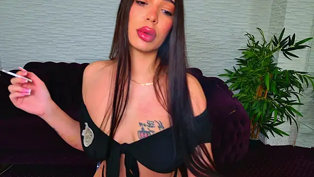 Snapshot of MollyDolley chatting on 02-28-26, 08:21 MollyDolley online show from 02-28-26, 08:21