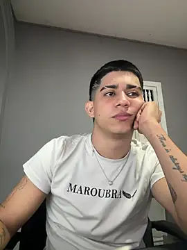 Thiago Olsen online show from 02-13-26, 05:47