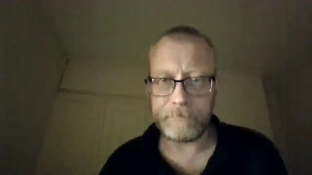 Snapshot of UnshodSixties chatting on 06-02-26, 10:34 UnshodSixties online show from 06-02-26, 10:34