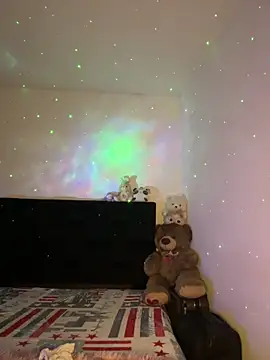 Snapshot of mari_pauli_xx chatting on 02-28-26, 12:44 mari pauli xx online show from 02-28-26, 12:44