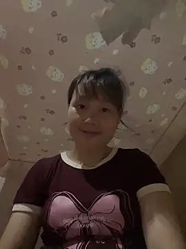 Snapshot of kekely chatting on 06-13-26, 02:59 kekely online show from 06-13-26, 02:59