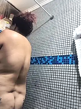 Snapshot of Dree4i20 chatting on 02-05-26, 02:43 Dree4i20 online show from 02-05-26, 02:43