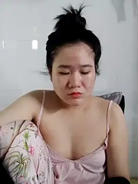 Snapshot of Baby-sweetboobs20 chatting on 04-28-26, 02:27 Baby-sweetboobs20 online show from 04-28-26, 02:27