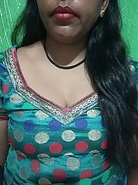 Snapshot of Parul-009 chatting on 05-21-26, 06:31 Parul-009 online show from 05-21-26, 06:31
