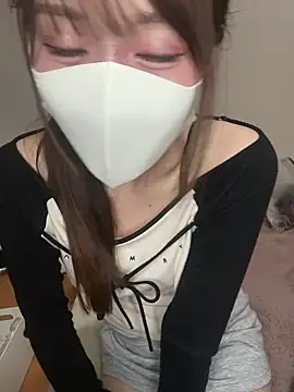 Snapshot of momo_mm chatting on 05-13-26, 12:57 momo mm online show from 05-13-26, 12:57