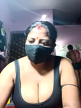 Snapshot of Fetish-Couple2 chatting on 02-11-26, 08:58 Fetish-Couple2 online show from 02-11-26, 08:58