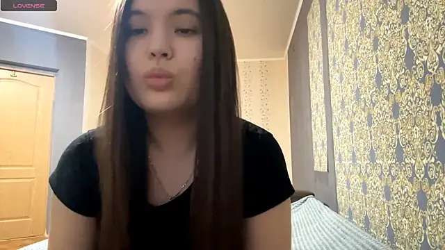 Snapshot of Ayazyn chatting on 02-28-26, 02:07 Ayazyn online show from 02-28-26, 02:07