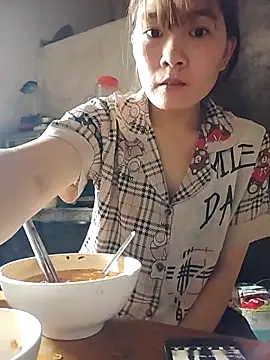 Snapshot of Queen-love45 chatting on 02-24-26, 05:16 Queen-love45 online show from 02-24-26, 05:16