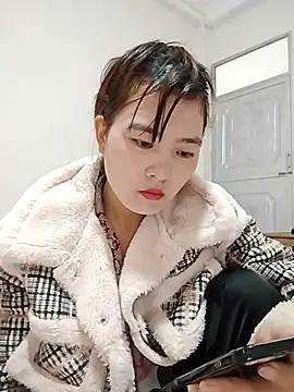 Snapshot of Queen-love45 chatting on 02-25-26, 03:05 Queen-love45 online show from 02-25-26, 03:05