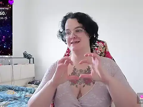 Snapshot of lunatigre4 chatting on 02-24-26, 03:10 lunatigre4 online show from 02-24-26, 03:10