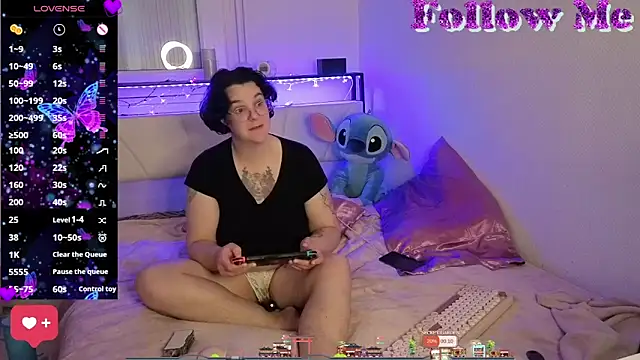 lunatigre4 online show from 03-12-26, 03:07