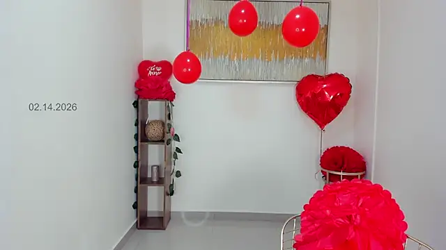 Snapshot of Emilia_harpper chatting on 02-14-26, 12:35 Emilia harpper online show from 02-14-26, 12:35