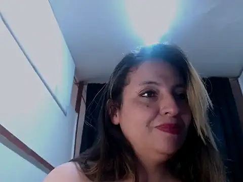 KENDRA-HONEY online show from 03-06-26, 01:40