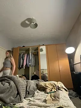 Snapshot of Paige_love chatting on 04-21-26, 07:17 Paige love online show from 04-21-26, 07:17