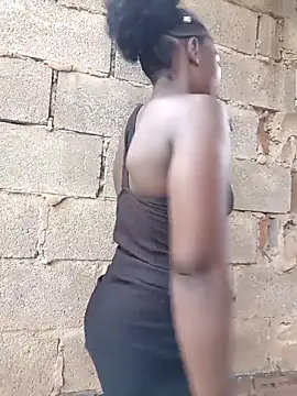 Snapshot of Bald_gee chatting on 02-15-26, 07:16 Bald gee online show from 02-15-26, 07:16