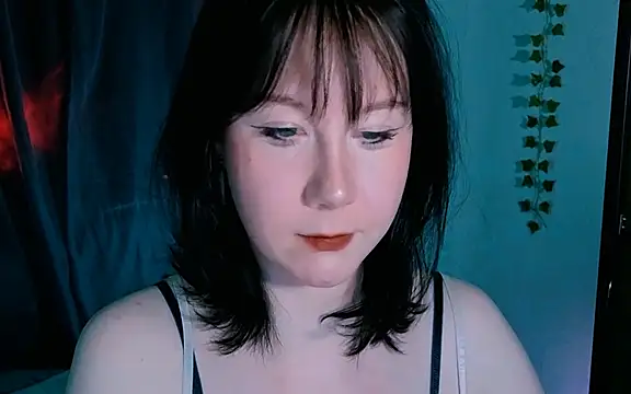 Snapshot of marty_bree chatting on 04-19-26, 06:10 marty bree online show from 04-19-26, 06:10