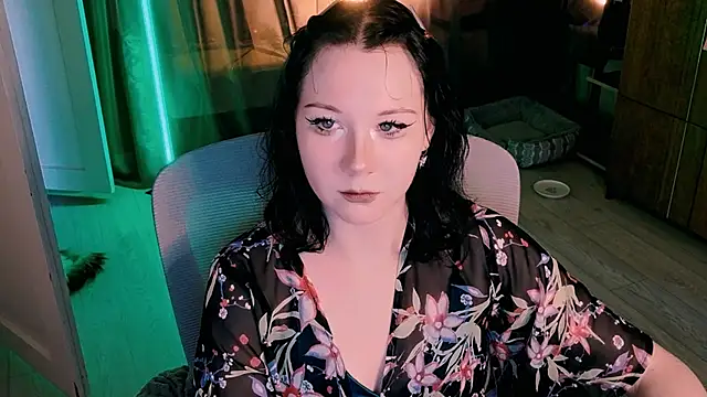 Snapshot of marty_bree chatting on 07-15-26, 04:34 marty bree online show from 07-15-26, 04:34