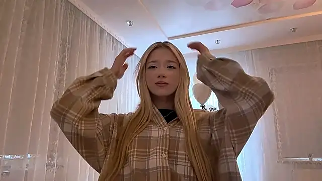 Snapshot of IvyArmbrister chatting on 02-11-26, 03:06 IvyArmbrister online show from 02-11-26, 03:06