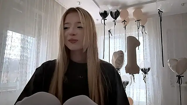 Snapshot of IvyArmbrister chatting on 02-25-26, 03:21 IvyArmbrister online show from 02-25-26, 03:21