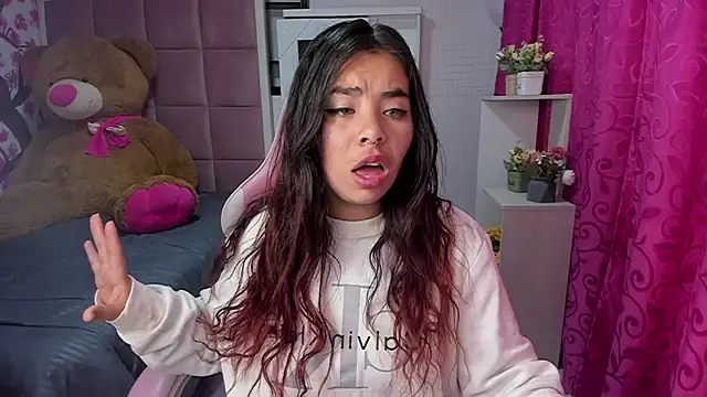 liany taylor online show from 02-15-26, 11:34