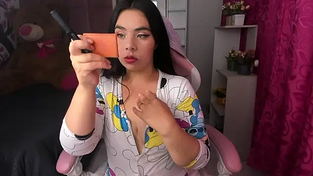 liany taylor online show from 02-18-26, 02:29