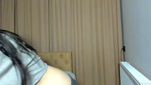 Lesyalisss online show from 05-22-26, 08:25