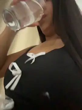 Snapshot of Baby_morena12 chatting on 06-17-26, 04:37 Baby morena12 online show from 06-17-26, 04:37