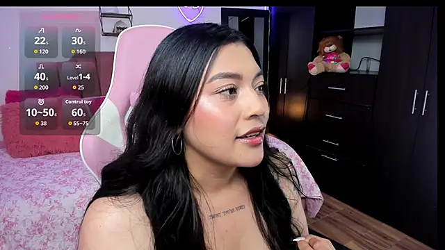 Snapshot of SiennaBloom chatting on 02-07-26, 11:47 SiennaBloom online show from 02-07-26, 11:47