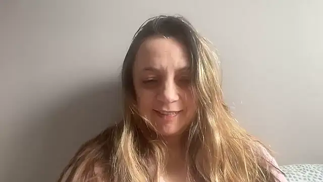 Snapshot of ShyFlameLive chatting on 05-02-26, 12:32 ShyFlameLive online show from 05-02-26, 12:32