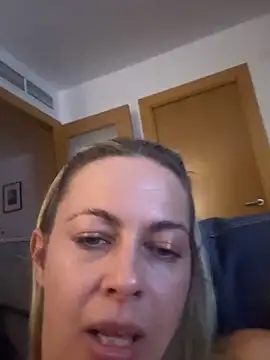 Snapshot of SophieSchmidt chatting on 02-15-26, 11:23 SophieSchmidt online show from 02-15-26, 11:23