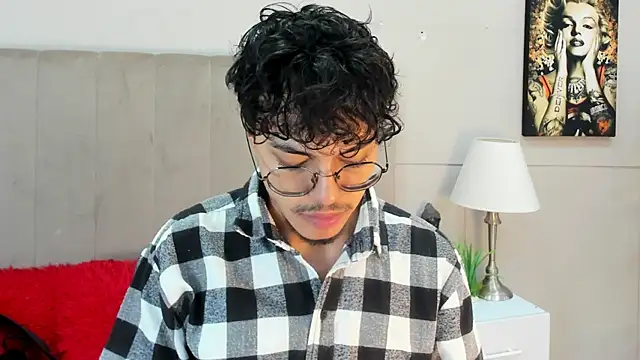 Snapshot of kai_storn chatting on 07-17-26, 11:17 kai storn online show from 07-17-26, 11:17