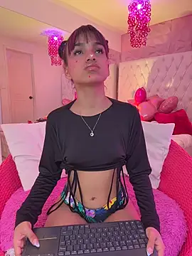 Kitty madness online show from 03-13-26, 02:23