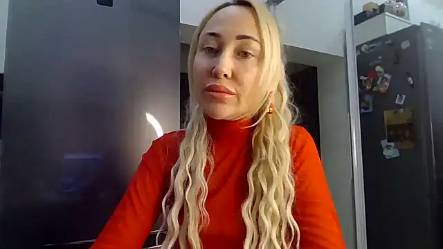 Snapshot of NanaGold2992 chatting on 02-08-26, 03:54 NanaGold2992 online show from 02-08-26, 03:54