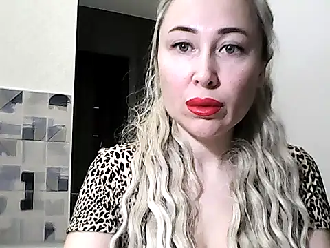 Snapshot of NanaGold2992 chatting on 02-23-26, 04:32 NanaGold2992 online show from 02-23-26, 04:32