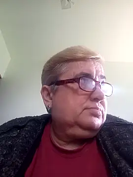 Snapshot of SusanStar874 chatting on 06-08-26, 11:54 SusanStar874 online show from 06-08-26, 11:54
