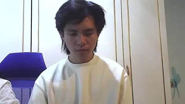 Guy nextdoor69 online show from 04-07-26, 09:32